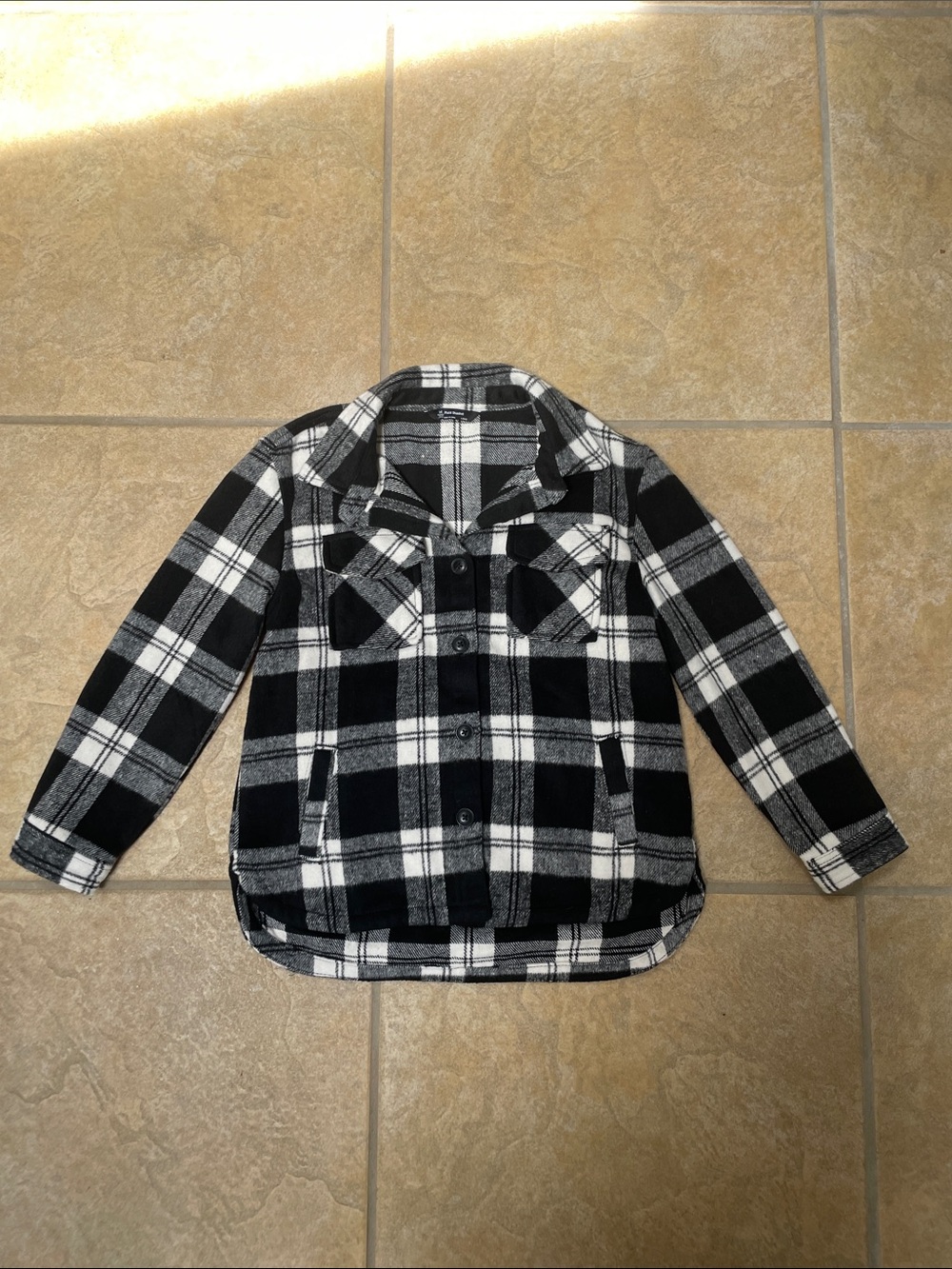Black & White Plaid Kids Button-Front Shirt Jacket